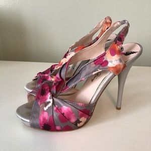 Penny loves Kenny Heel Sandal Women's Floral Print